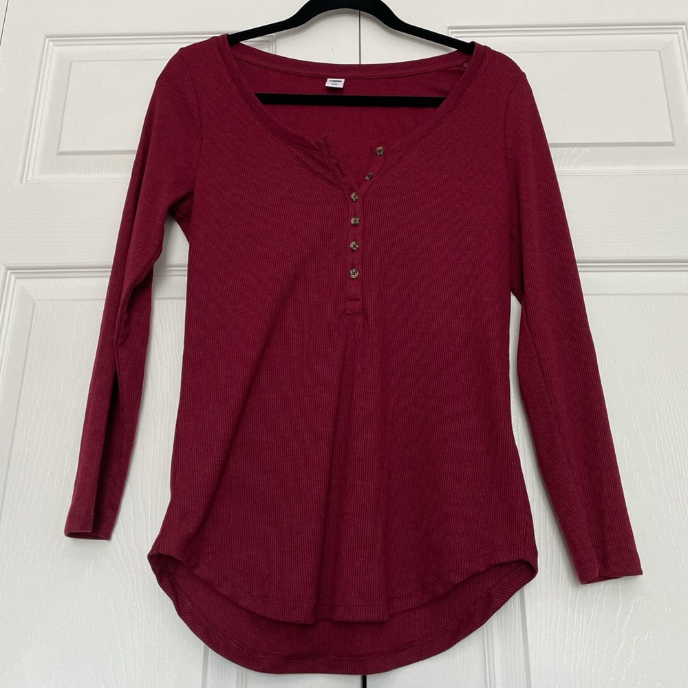 Old Navy Woman’s Long Sleeve Top 💕